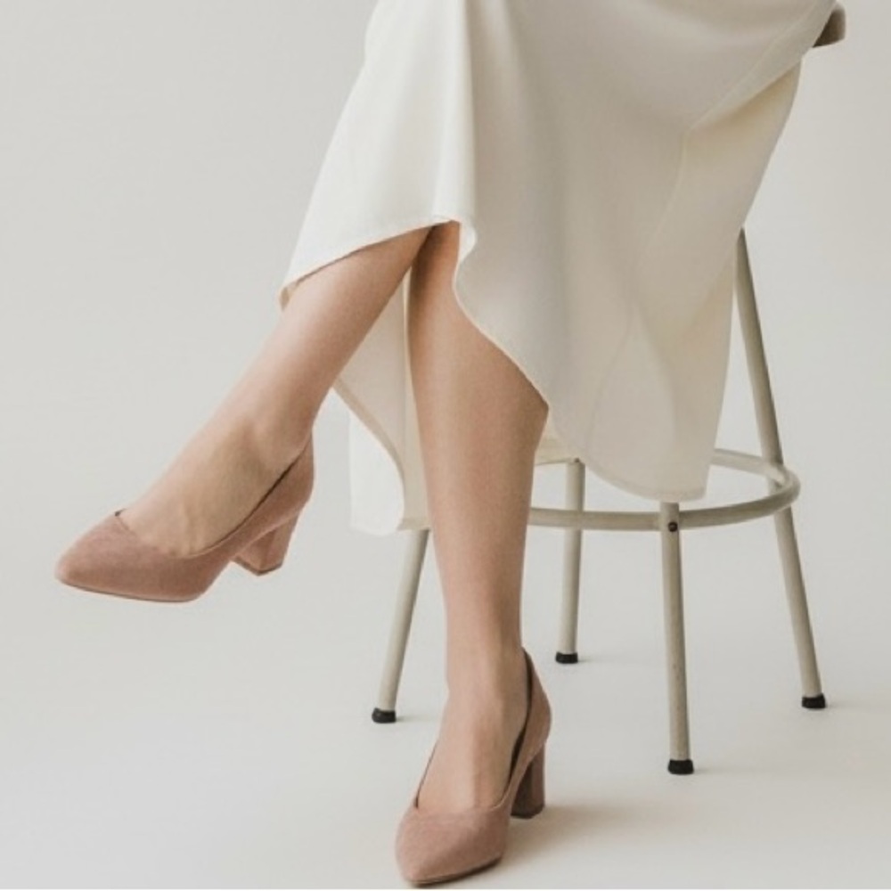 Aquatalia Suede Block Heel Pumps Pink Blush Nude Leather Lined Made in Italy